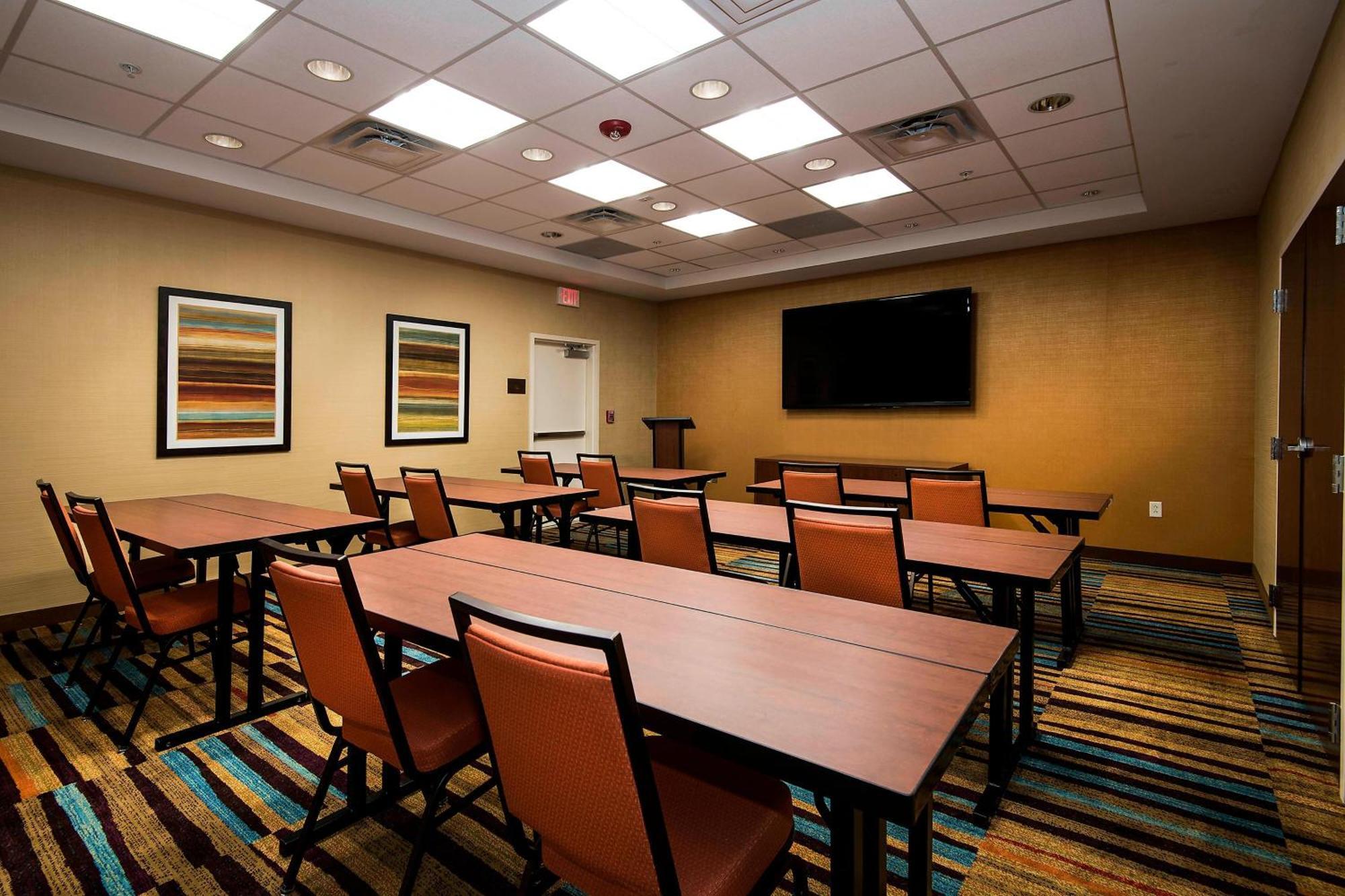 Fairfield Inn & Suites By Marriott Little Rock Бентон Экстерьер фото